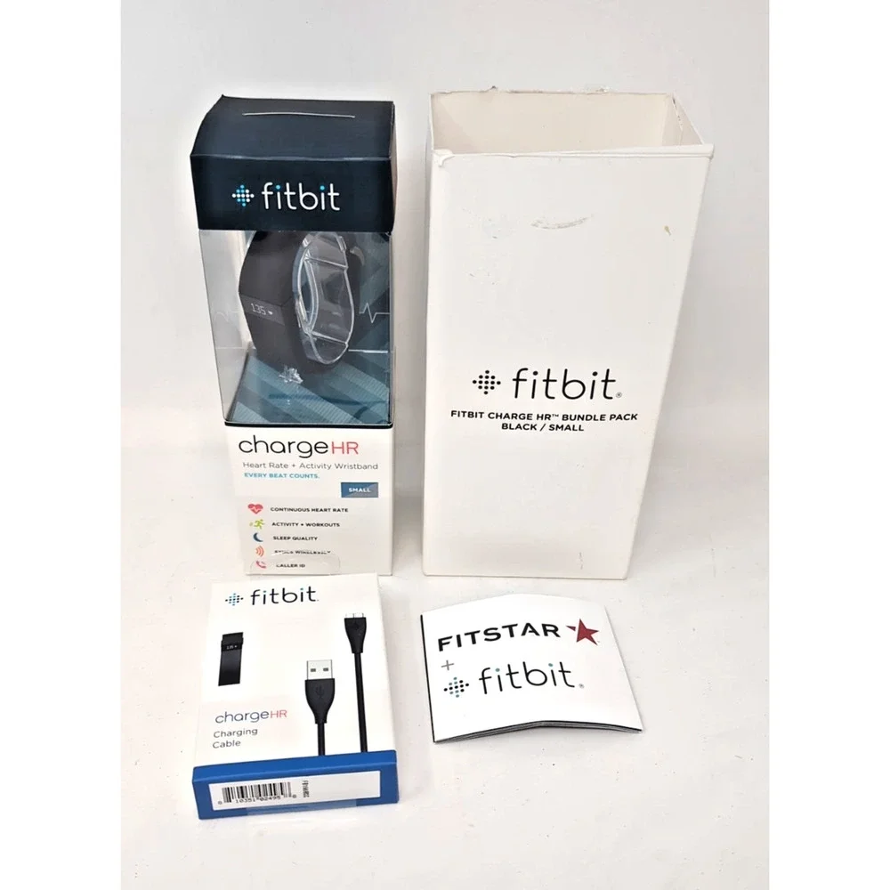 Fitbit Charge HR Bundle Pack Wireless Activity Wristband - Black Size Small New